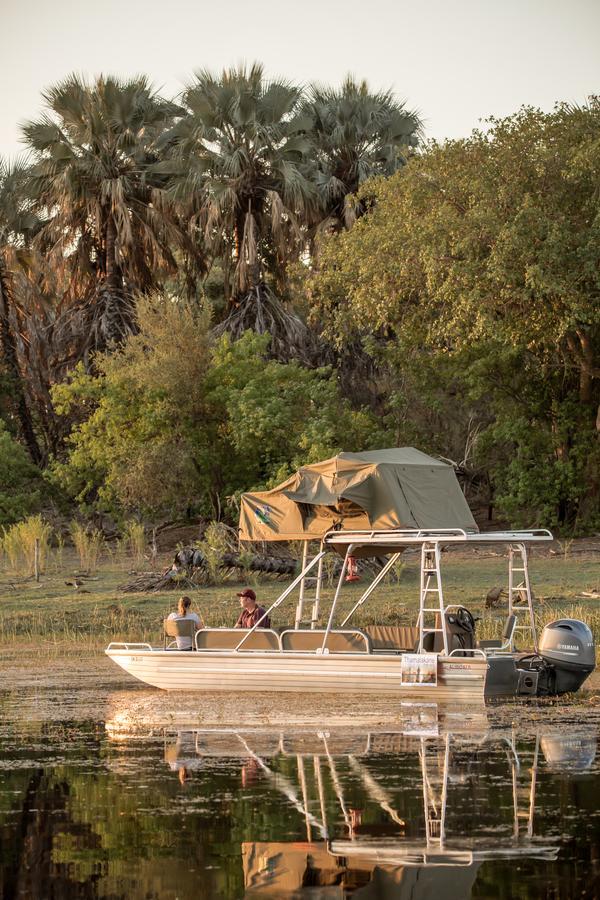 מאון Thamalakane River Lodge מראה חיצוני תמונה